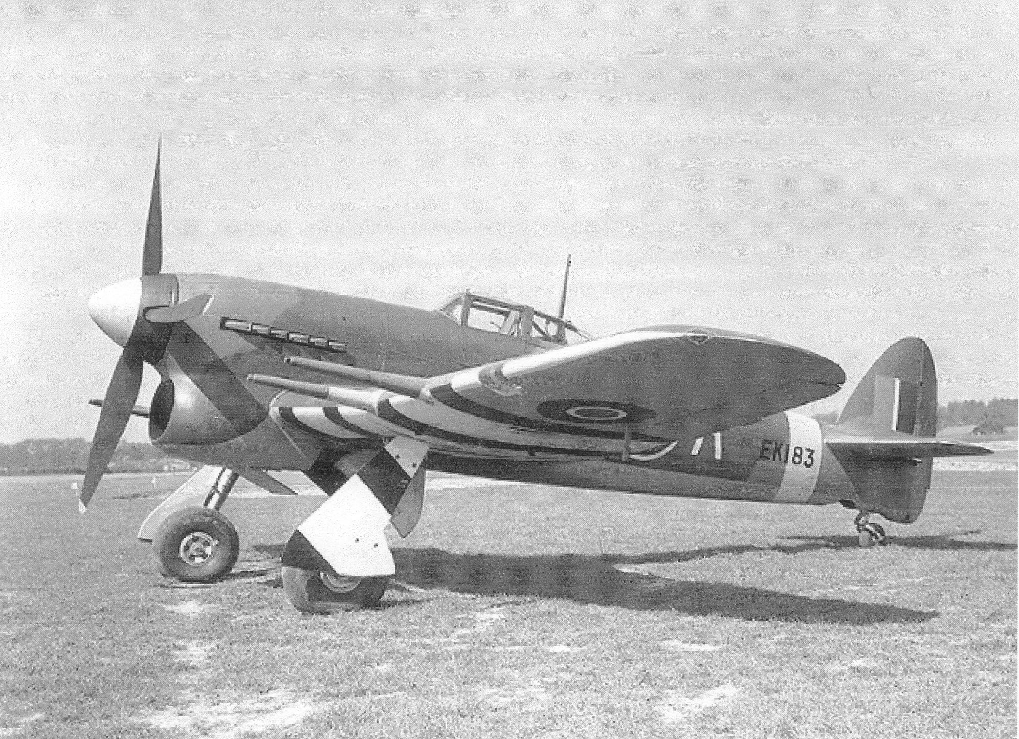 Hawker Typhoon - beschieting te Werth
